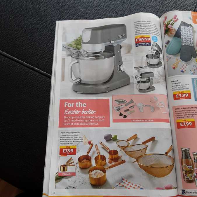 22 aldi%20offers%2012%20 %2019%20mar%202023%20%28photo%29